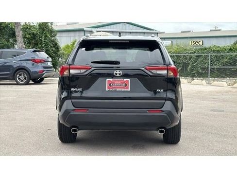 Certified 2025 Toyota RAV4 XLE FWD image 7
