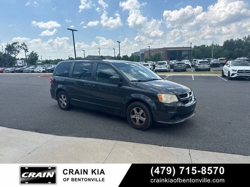 Used 2012 Dodge Grand Caravan SXT FWD image 12