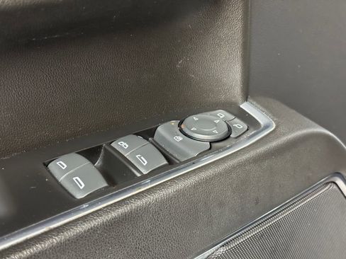 Used 2023 Chevrolet Silverado 1500 LT w/ Protection Package AWD/4WD image 10