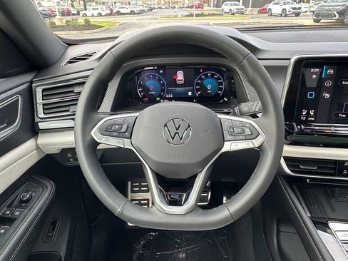 New 2026 Volkswagen Atlas Cross Sport SEL Premium R-Line AWD/4WD image 11