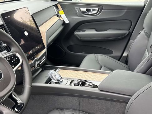 New 2026 Volvo XC60 B5 Plus w/ Climate Package image 19