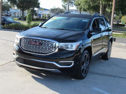 Used 2019 GMC Acadia Denali w/ Technology Package image 9