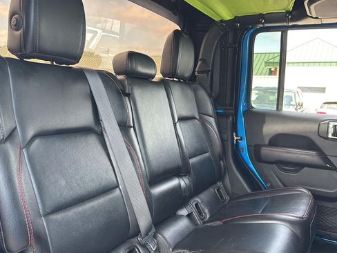 Used 2021 Jeep Gladiator Rubicon AWD/4WD image 20