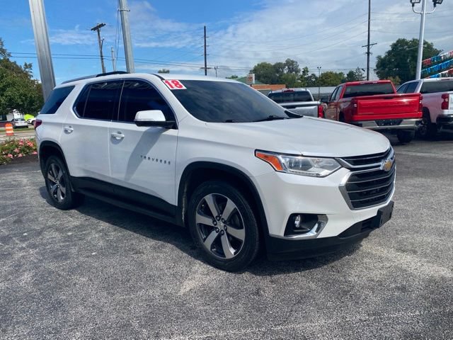 Used 2018 Chevrolet Traverse LT w/ LPO, 'HIT The Road' Package FWD image 7