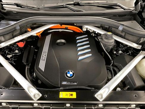 Certified 2022 BMW X5 xDrive45e image 27
