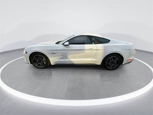 Used 2019 Ford Mustang GT Premium w/ Equipment Group 401A image 5