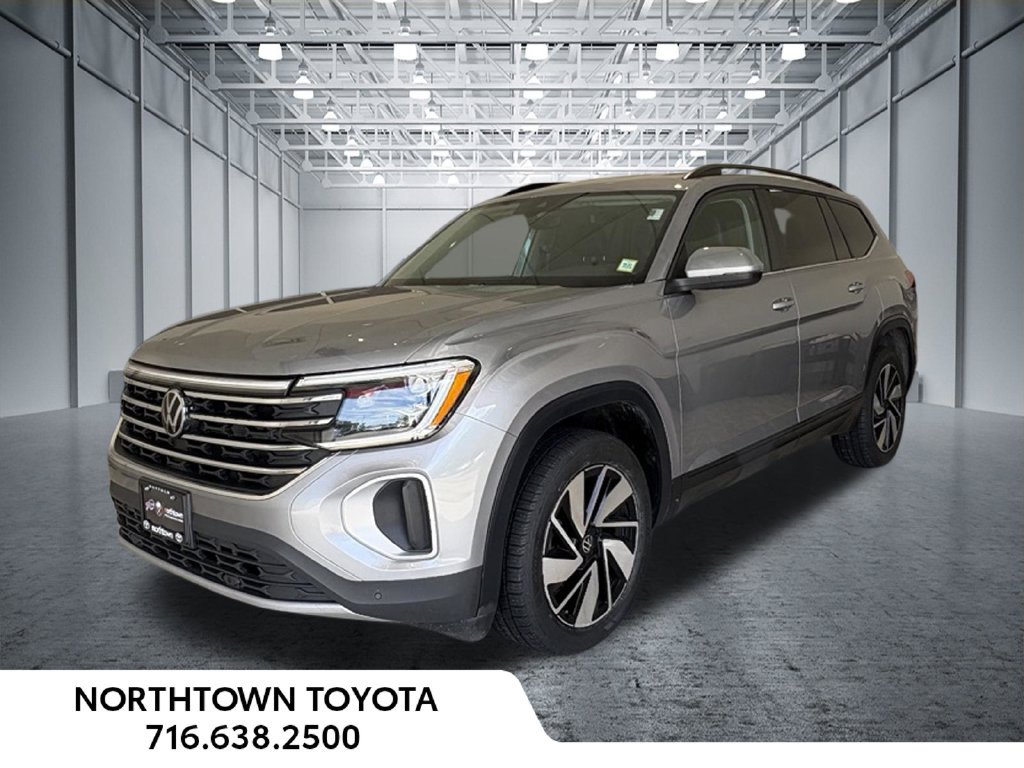Used 2025 Volkswagen Atlas SE AWD/4WD image 1