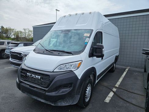 Used 2025 RAM ProMaster 3500 FWD image 1