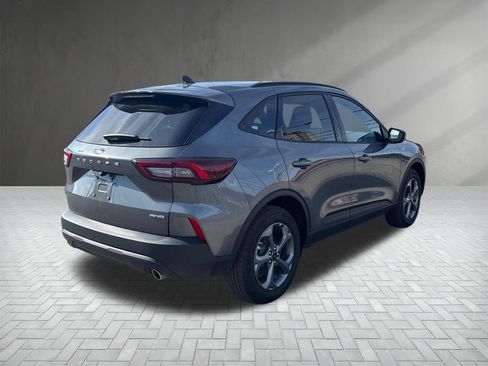 Used 2025 Ford Escape ST-Line w/ Cold Weather Package image 6