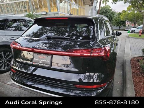 Used 2019 Audi e-tron Premium Plus image 17