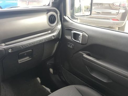 Certified 2023 Jeep Wrangler Sport AWD/4WD image 17