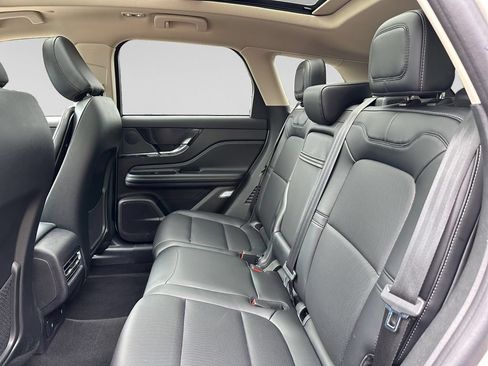 Used 2024 Lincoln Corsair AWD w/ Equipment Group 101A image 11