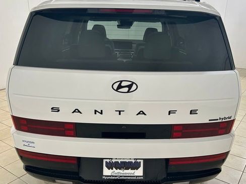 Used 2025 Hyundai Santa Fe Calligraphy AWD/4WD image 4