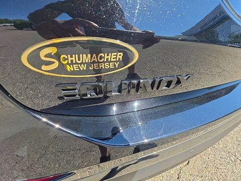 Used 2023 Chevrolet Equinox RS AWD/4WD image 39