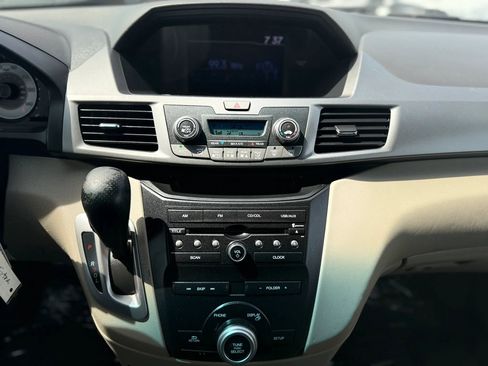 Used 2013 Honda Odyssey LX image 30