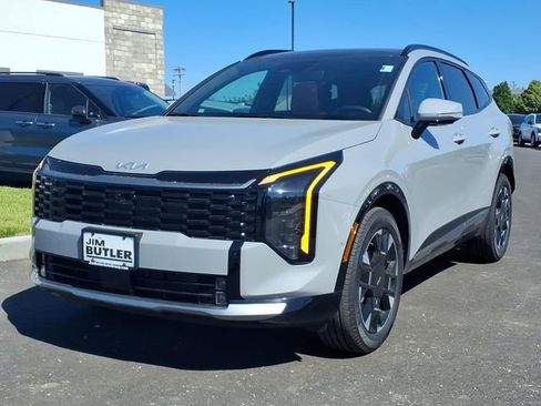 Used 2026 Kia Sportage SX AWD/4WD image 2