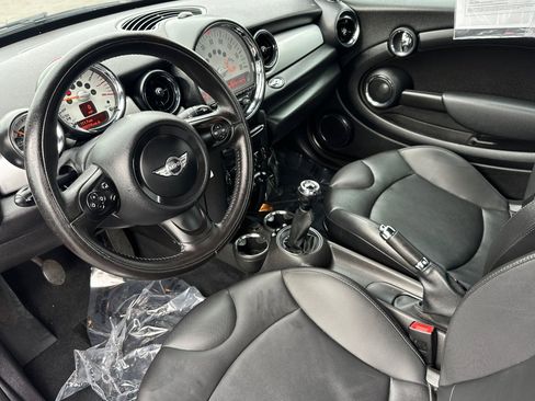 Used 2012 MINI Cooper Roadster Base image 11