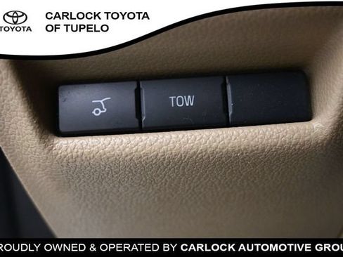Used 2017 Ford Explorer Limited w/ Equipment Group 301A FWD image 27