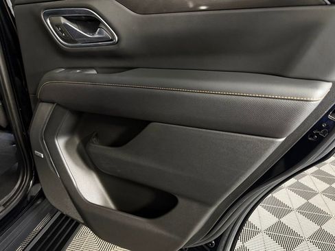 Used 2023 GMC Yukon AT4 w/ AT4 Premium Package image 32