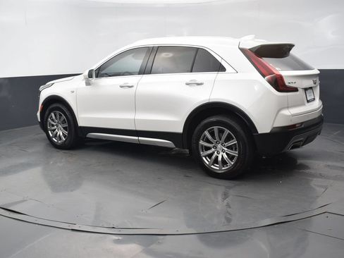 Used 2020 Cadillac XT4 Premium Luxury FWD image 3