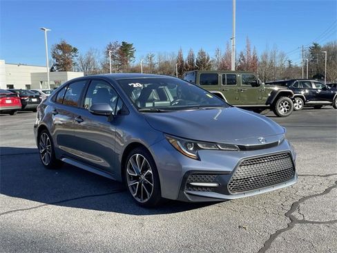 Used 2020 Toyota Corolla XSE image 7