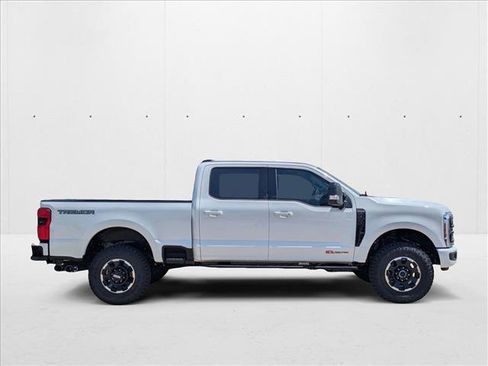 New 2026 Ford F250 Platinum w/ Tremor Off-Road Package image 4
