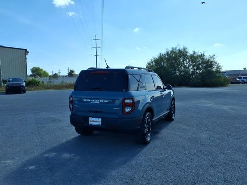 Used 2022 Ford Bronco Sport Outer Banks w/ Tech Package AWD/4WD image 8