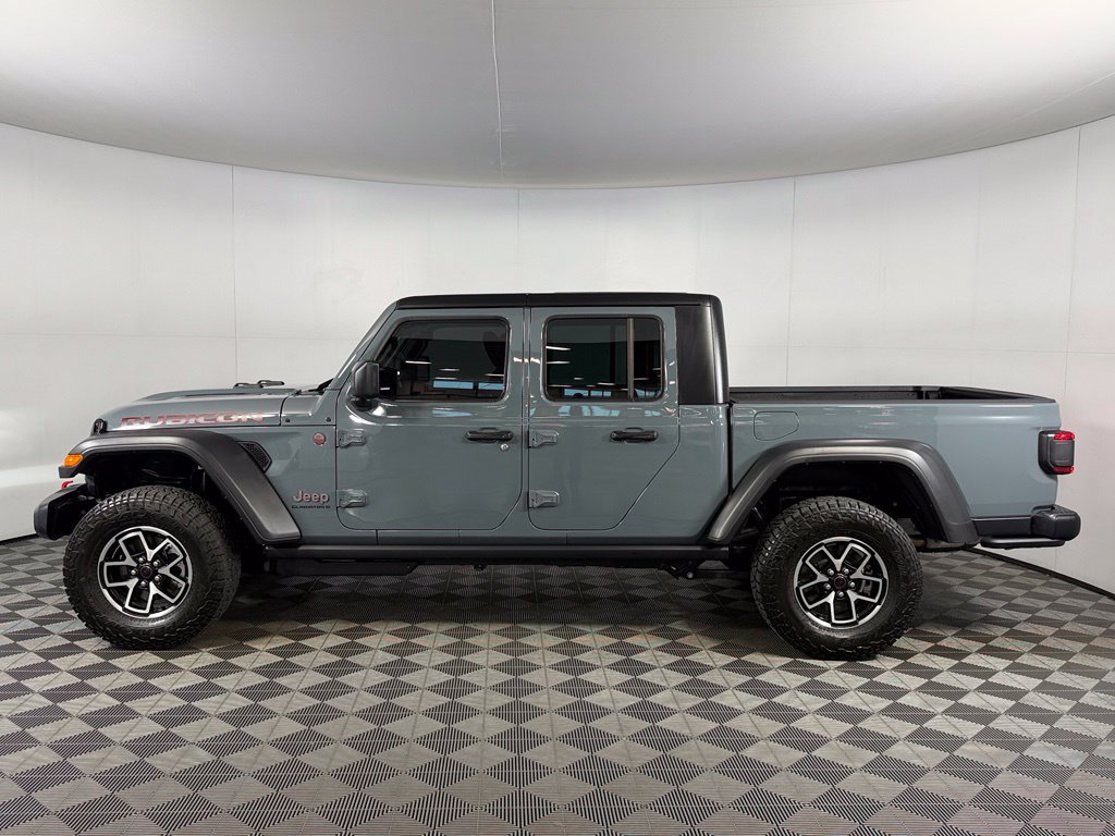 Used 2026 Jeep Gladiator Rubicon w/ Steel Power Dome Hood Package AWD/4WD image 10