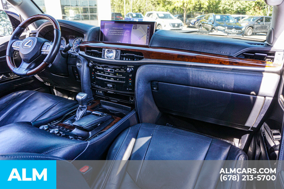 Used 2019 Lexus LX 570 4WD w/ Luxury Package image 26