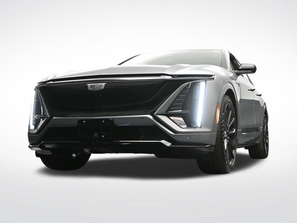 Used 2026 Cadillac Lyriq V w/ LPO, Floor Liner Package AWD/4WD image 31