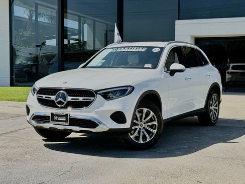Used 2023 Mercedes-Benz GLC 300 image 2