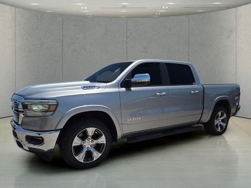 Used 2021 RAM 1500 Laramie AWD/4WD image 7