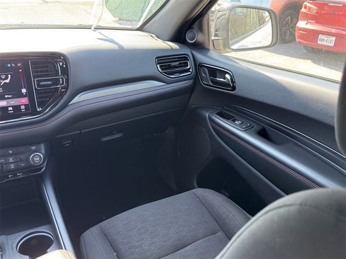 Used 2025 Dodge Durango GT image 22