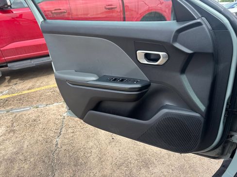 Used 2025 Kia K4 FWD image 18