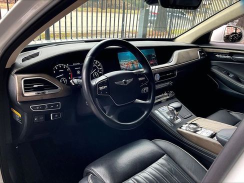 Used 2021 Genesis G90 3.3T Premium image 18
