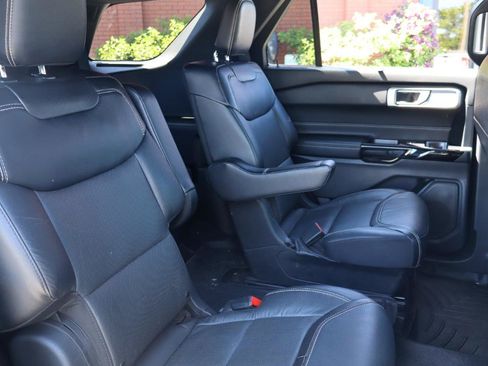 Used 2022 Ford Explorer ST AWD/4WD image 29