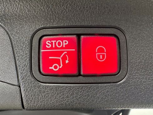 Used 2024 Mercedes-Benz GLE 63 AMG S image 32