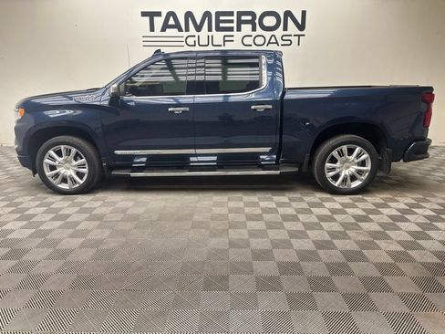 Used 2023 Chevrolet Silverado 1500 High Country w/ High Country Premium Package AWD/4WD image 6