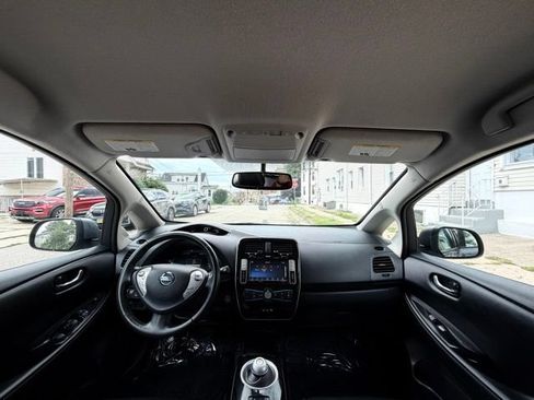 Used 2017 Nissan Leaf SL w/ Premium Package FWD image 25