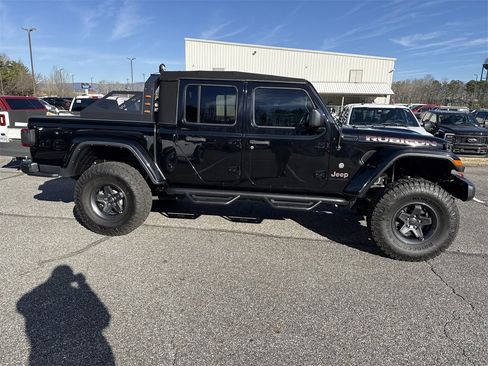 Used 2023 Jeep Gladiator Rubicon w/ LED Lighting Group image 8