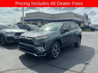 Used 2025 Toyota RAV4 XSE w/ Weather Package AWD/4WD video 1