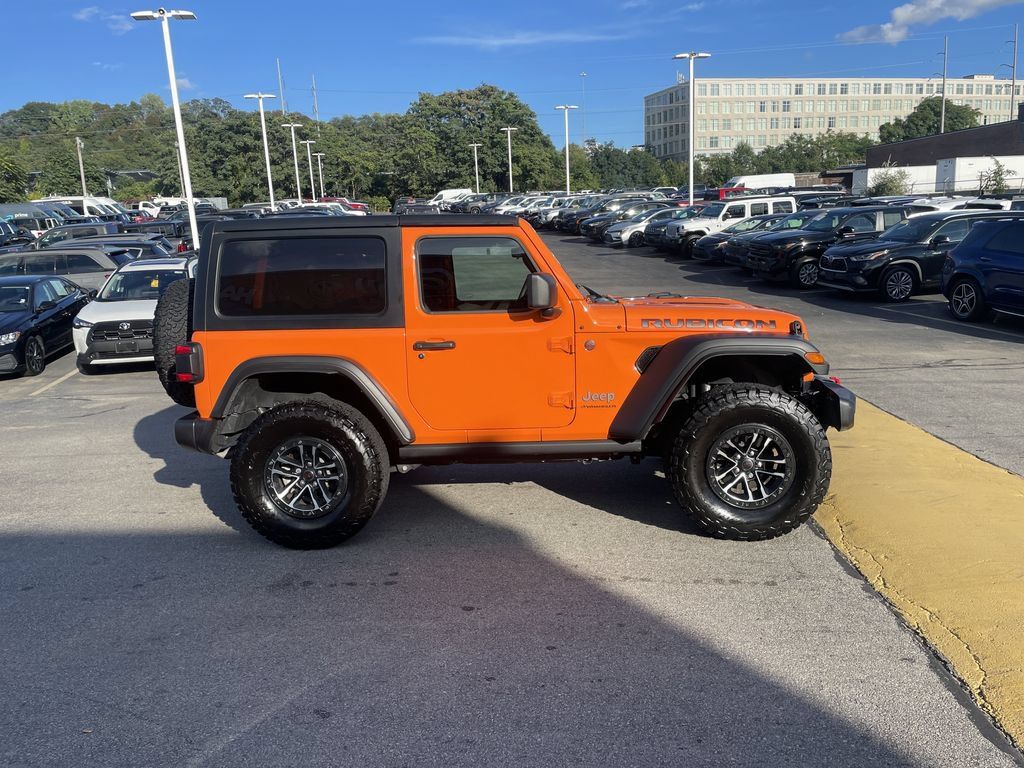 Used 2025 Jeep Wrangler Rubicon w/ Xtreme 35 Tire Package AWD/4WD image 7