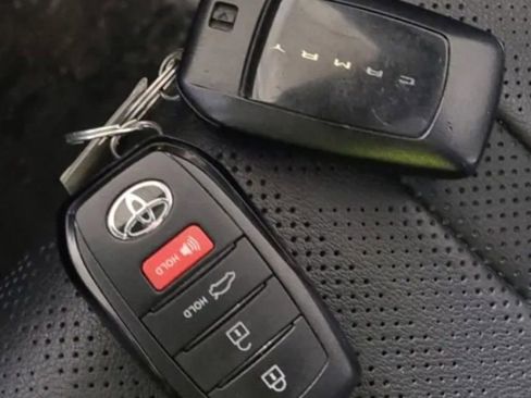 Used 2025 Toyota Camry XSE image 12