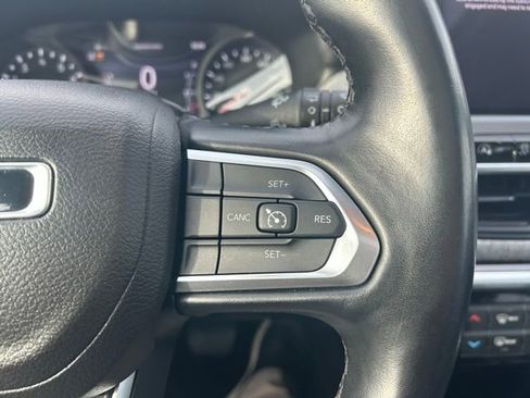 Used 2022 Jeep Compass Latitude w/ Sun and Sound Group image 25