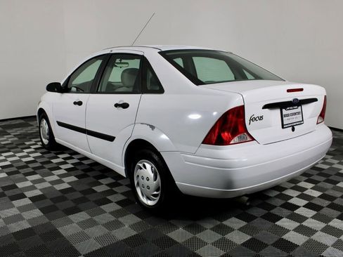 Used 2002 Ford Focus LX image 5