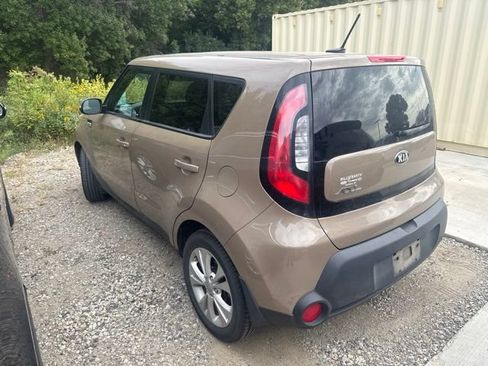 Used 2014 Kia Soul + FWD image 7