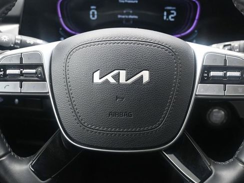 Used 2024 Kia Telluride LX image 14