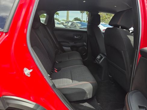 Certified 2025 Honda HR-V Sport image 17