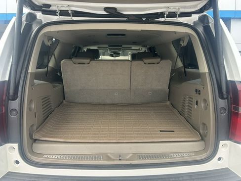 Used 2017 Chevrolet Suburban LT AWD/4WD image 14