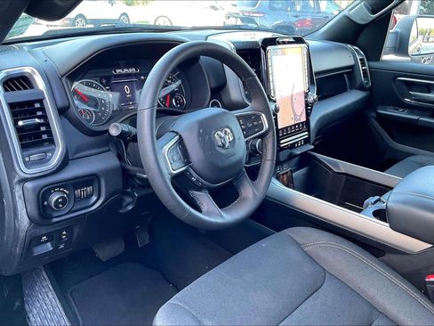 Used 2025 RAM 1500 Big Horn AWD/4WD image 13